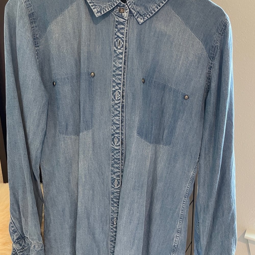 Rails Denim Button Down Women’s Size M - image 2
